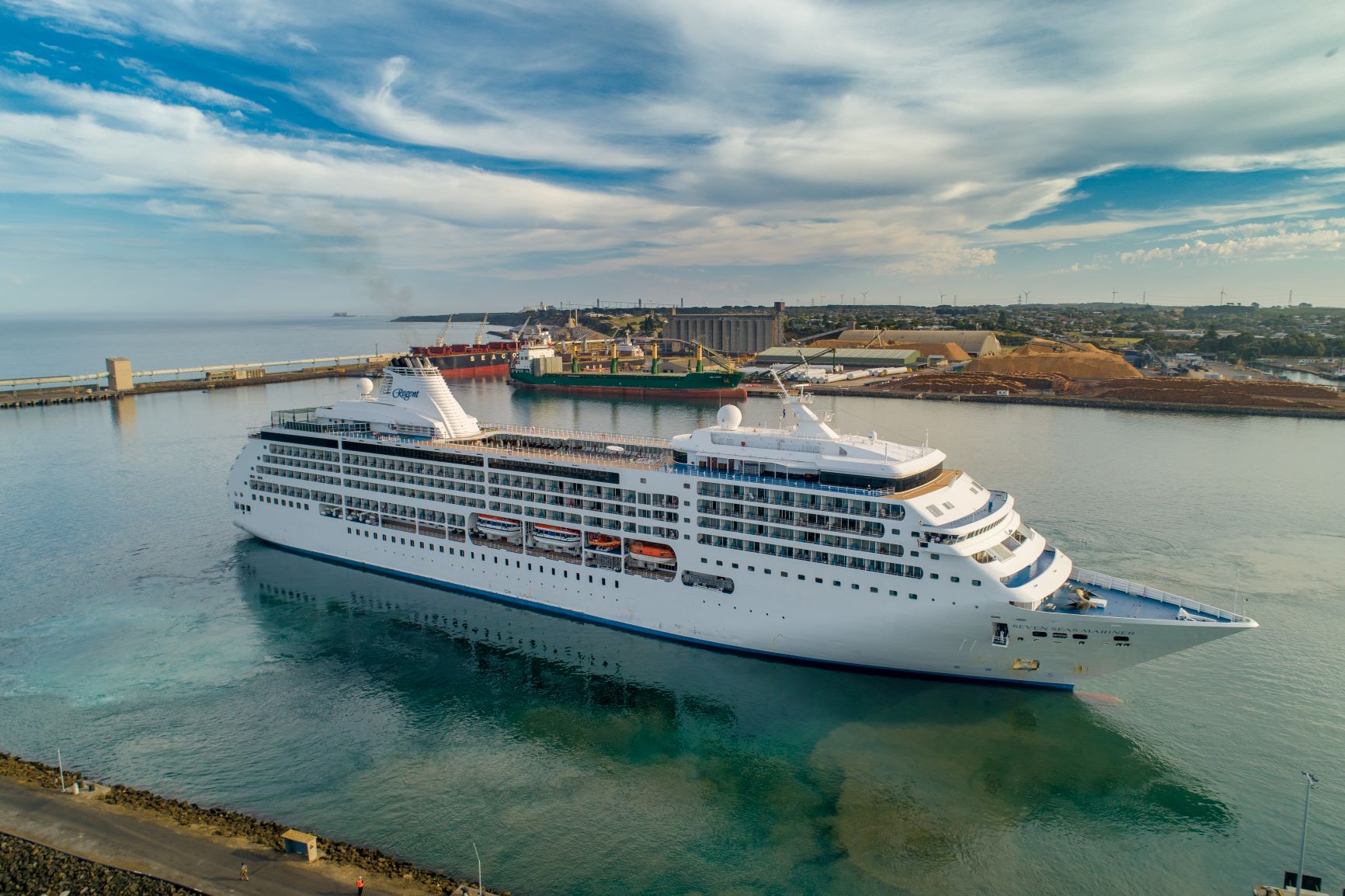 portland harbor cruise ships