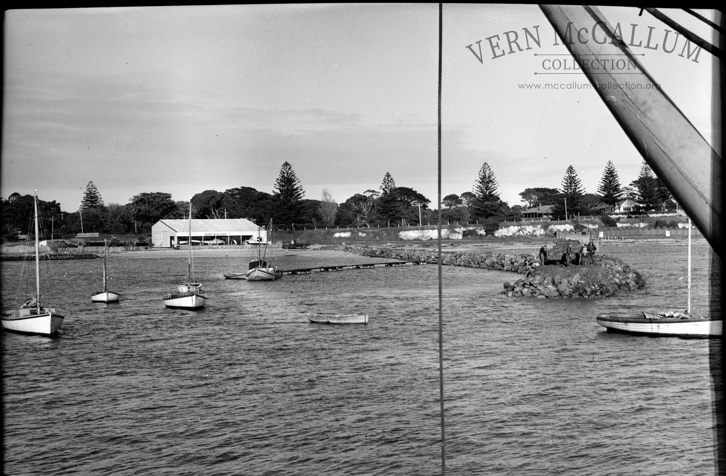 Extending the groyne later to become the trawler wharf.