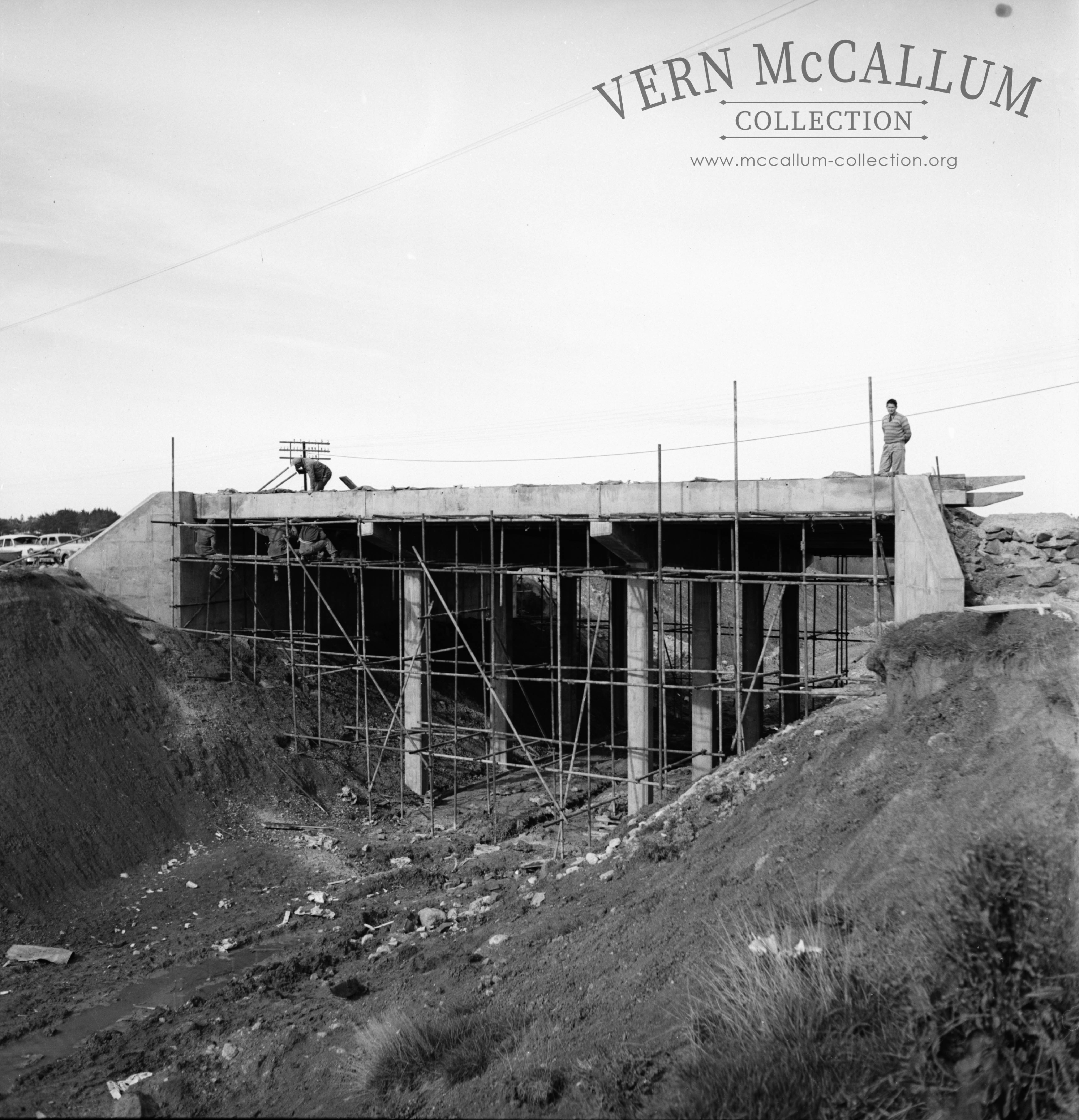 The Bridgewater bridge during construction.