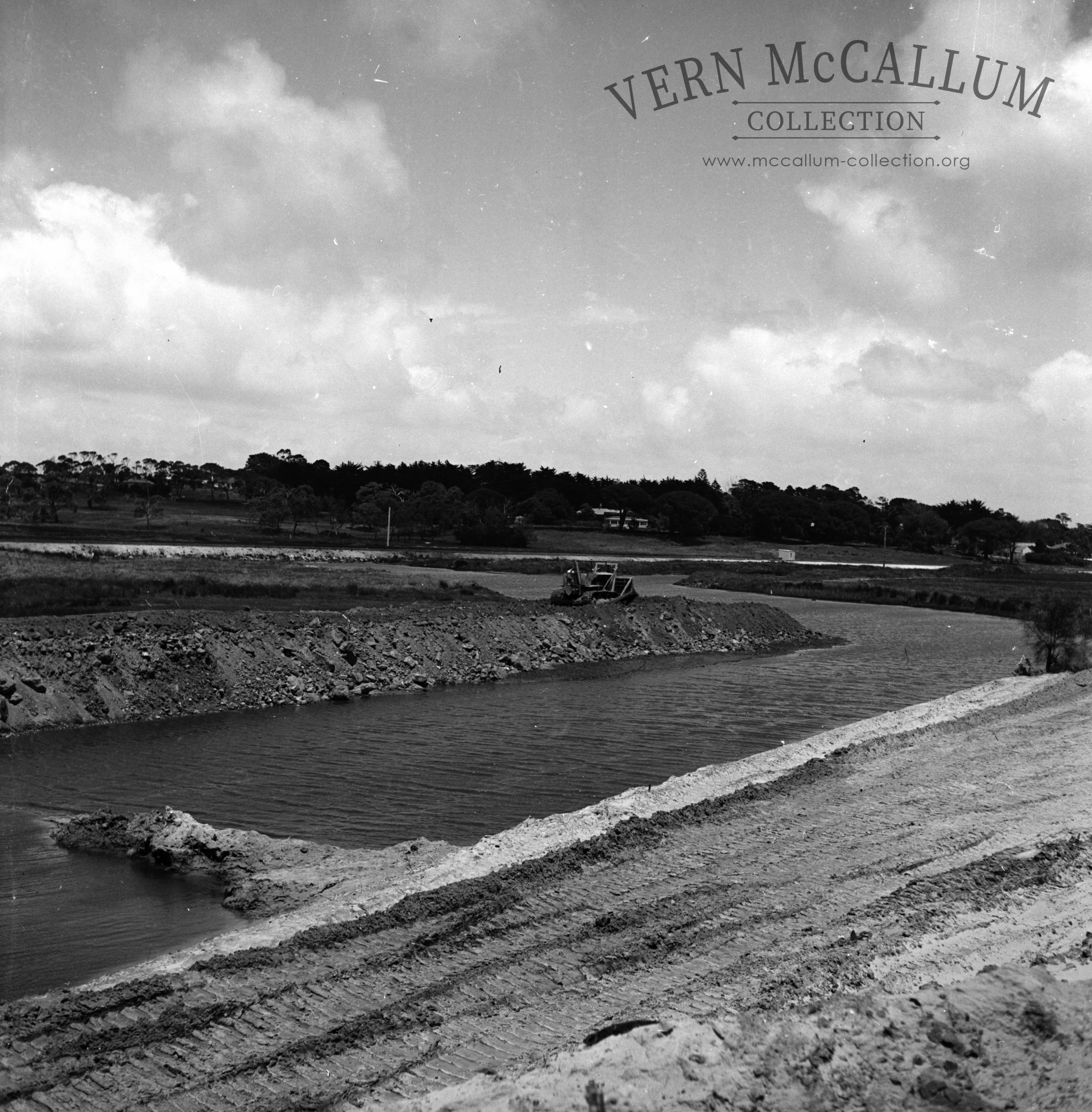 Construction of the canal behind the gardens.