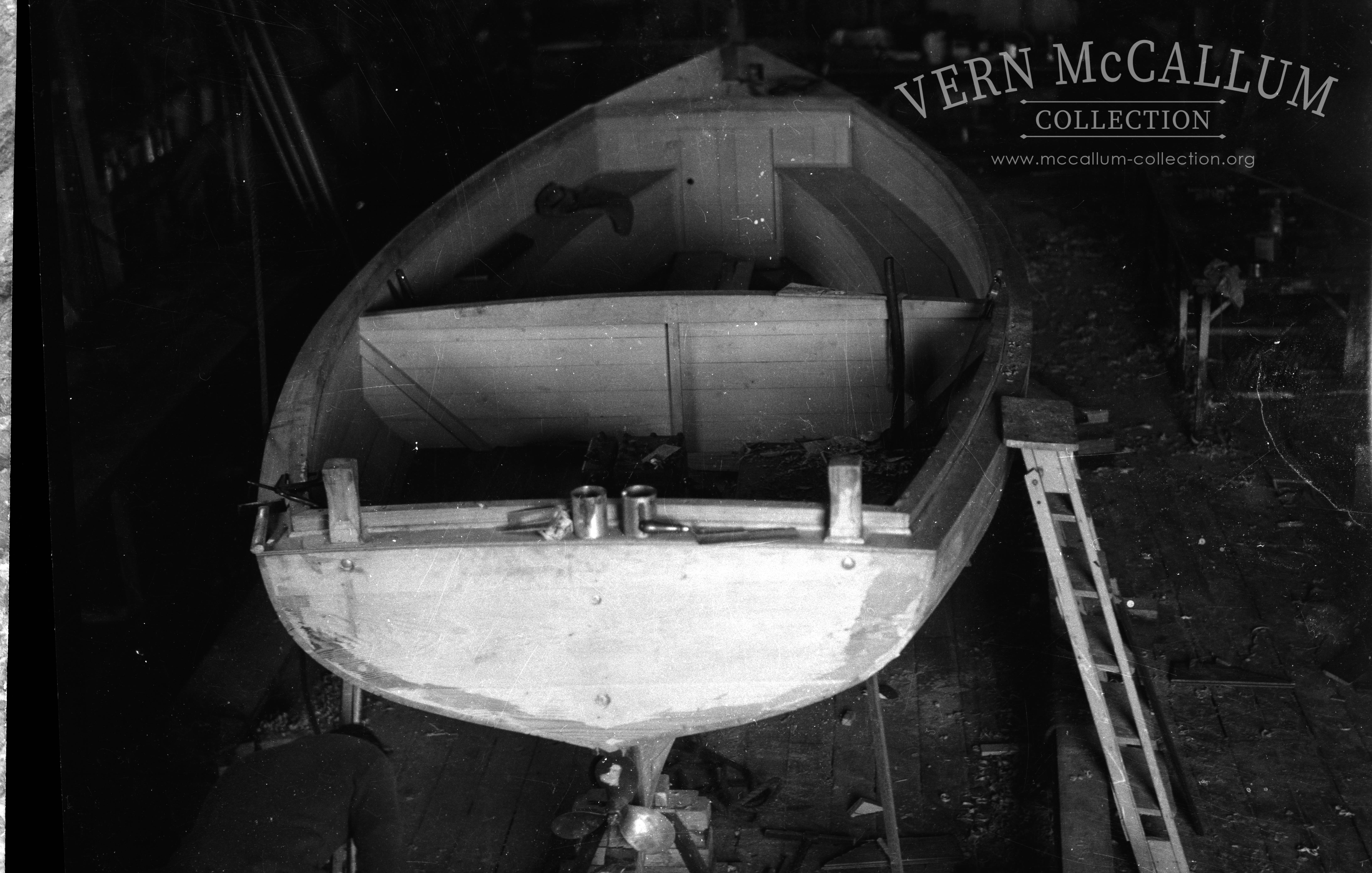 Building a boat at Ron Stewarts.