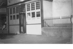 Office Developement The first offices of the PHT 91 Bentinck st Portland.
photo courtesy of Geoff Blackman.
