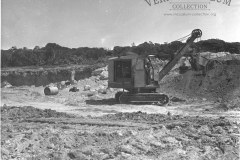 Stripping limestone for the access road 3/11/1953,
building the port.
Photo courtesy Geoff Blackman.