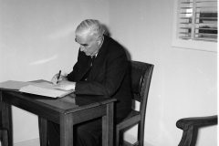 Prime minister Robert Menzies.