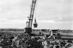 The Marrion loading a stone.